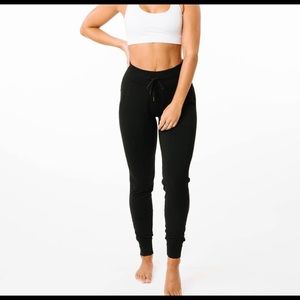 Zyia Ascend Black Joggers Size L